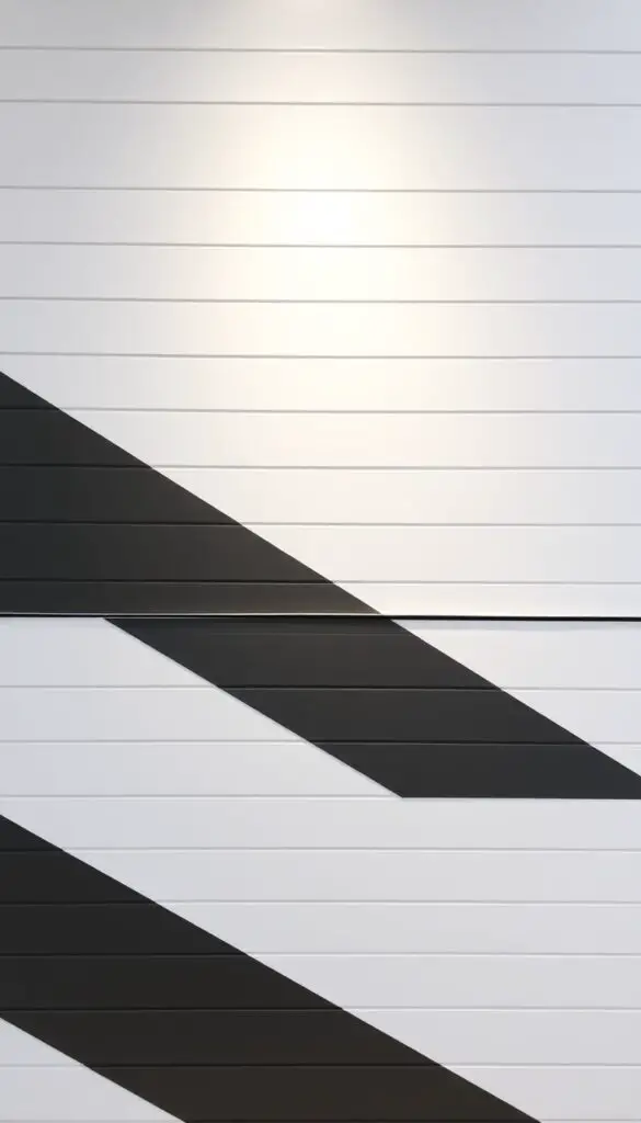 minimalist wall design
